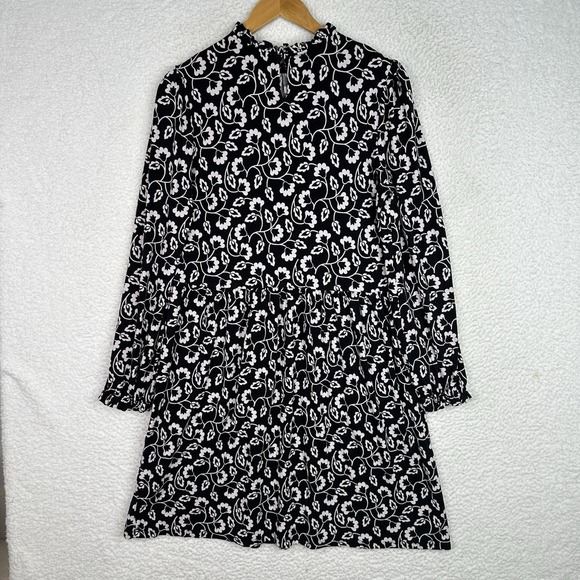 Boden Womens Black White Floral Dress Size 12R‎ Long Sleeve Ruffle Neck Boho - Picture 13 of 16